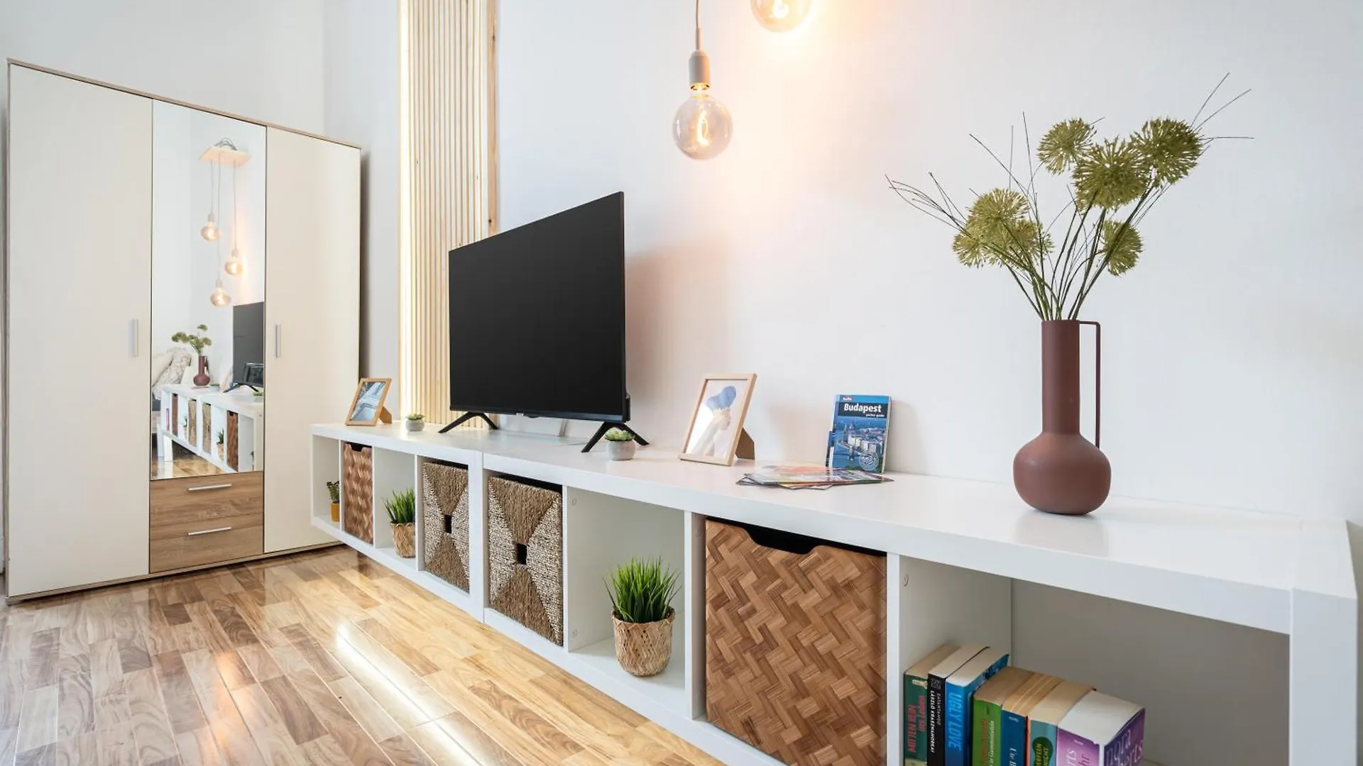 Evergreen Downtown Apartments Budapest 0*,